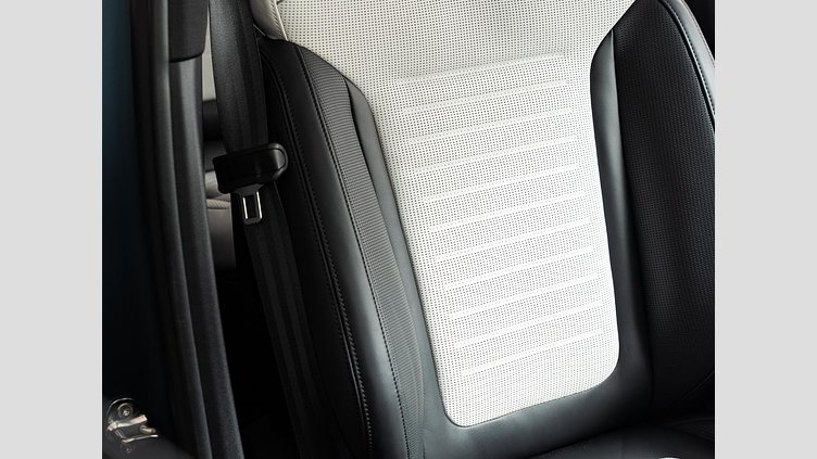 2024 認定中古車 Land Rover Range Rover Sport ブルーネブラ - サテンフィニッシュ P635マイルドハイブリッド スタンダードホイールベース SV Edition Two