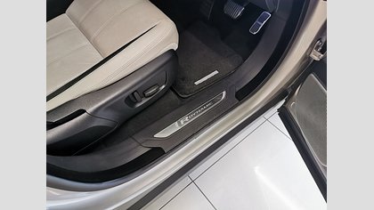Range Rover Velar 37