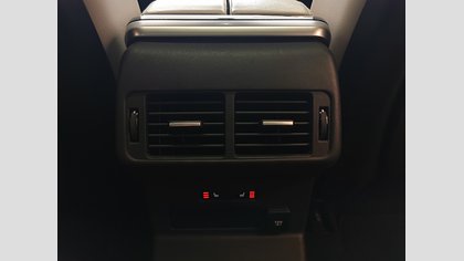 Range Rover Velar 21