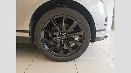 Range Rover Velar 8