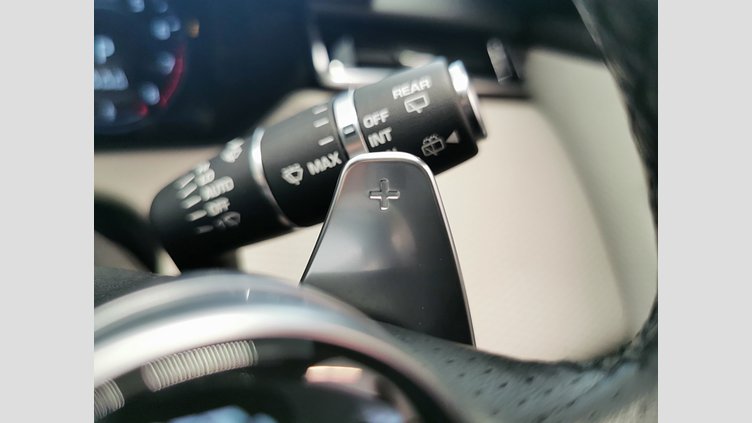 2019 認定中古車 Land Rover Range Rover Velar アルバ P300 R-DYNAMIC SE