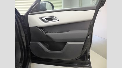 Range Rover Velar 11