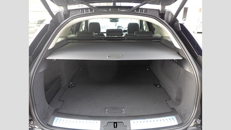 2024 認定中古車 Land Rover Range Rover Velar サントリーニブラック P400eプラグインハイブリッド（ガソリン） スタンダードホイールベース Dynamic SE