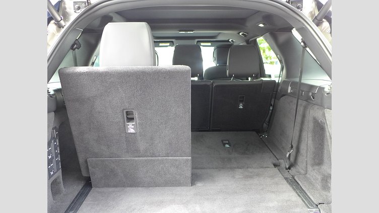 2024 認定中古車 Land Rover Discovery ランタオブロンズ D350マイルドハイブリッド（ディーゼル） Metropolitan Edition