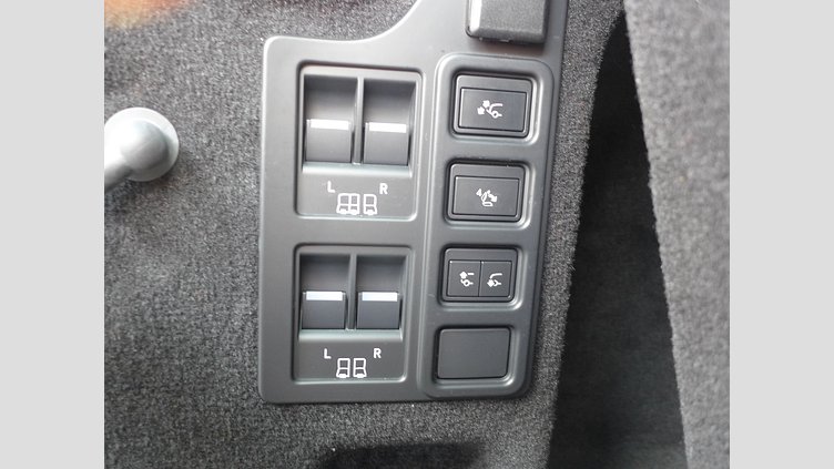 2024 認定中古車 Land Rover Discovery ランタオブロンズ D350マイルドハイブリッド（ディーゼル） Metropolitan Edition