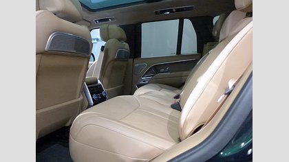 Range Rover 38