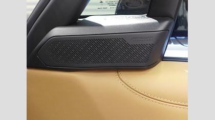 Range Rover 22