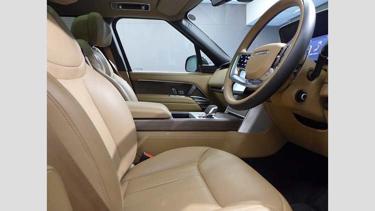 2024 認定中古車 Land Rover Range Rover ブリティッシュレーシンググリーン P550 AWD PHEV（AT） スタンダードホイールベース Autobiography