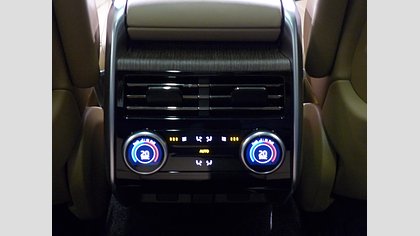 Range Rover 46