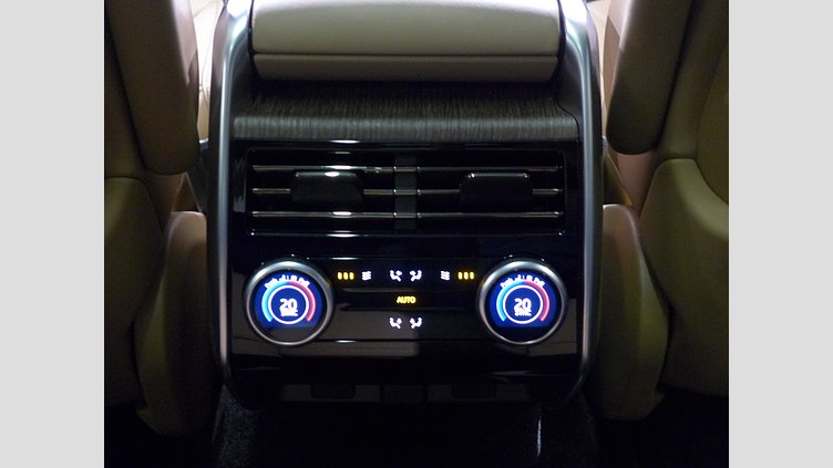 2024 認定中古車 Land Rover Range Rover ブリティッシュレーシンググリーン P550 AWD PHEV（AT） スタンダードホイールベース Autobiography