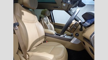 Range Rover 25