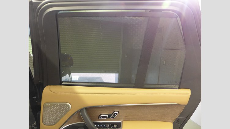 2024 認定中古車 Land Rover Range Rover ブリティッシュレーシンググリーン P550 AWD PHEV（AT） スタンダードホイールベース Autobiography
