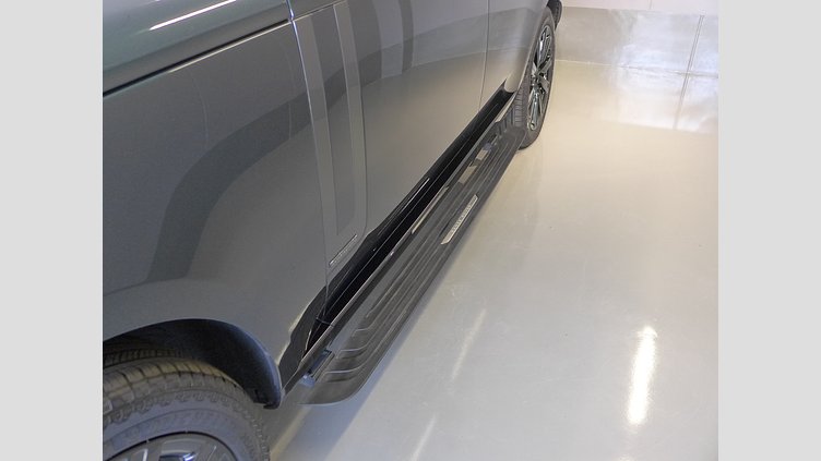 2024 認定中古車 Land Rover Range Rover ブリティッシュレーシンググリーン P550 AWD PHEV（AT） スタンダードホイールベース Autobiography