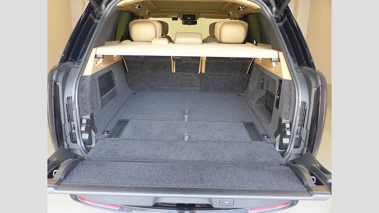 2024 認定中古車 Land Rover Range Rover ブリティッシュレーシンググリーン P550 AWD PHEV（AT） スタンダードホイールベース Autobiography
