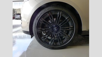 Range Rover 10