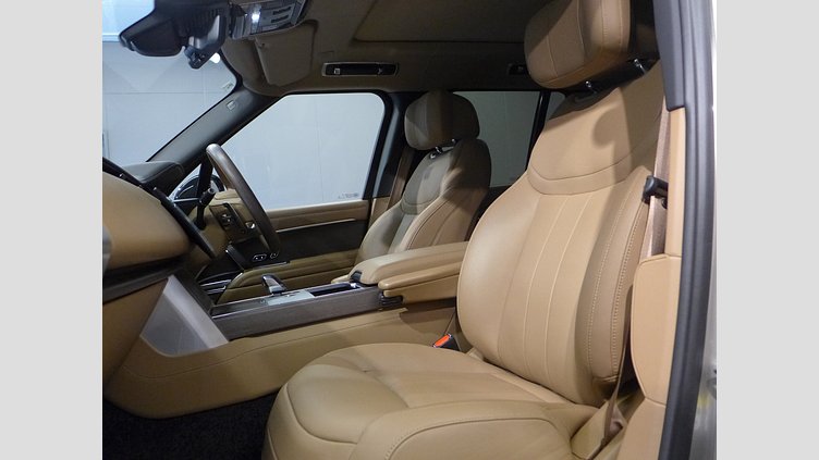 2024 認定中古車 Land Rover Range Rover バトゥミゴールド P530 AWD（AT） スタンダードホイールベース Autobiography