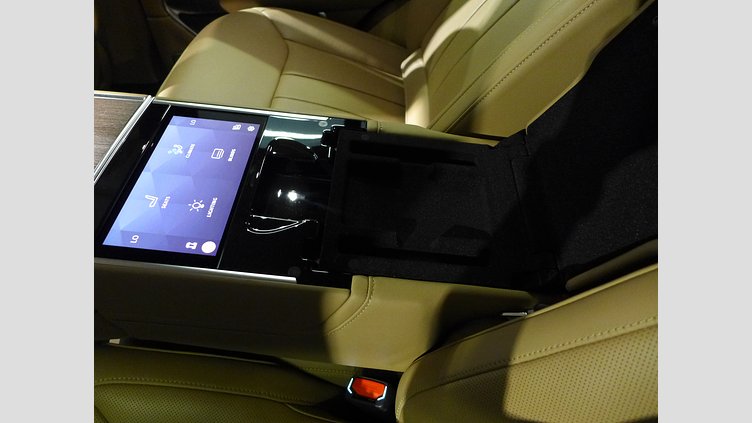 2024 認定中古車 Land Rover Range Rover バトゥミゴールド P530 AWD（AT） スタンダードホイールベース Autobiography