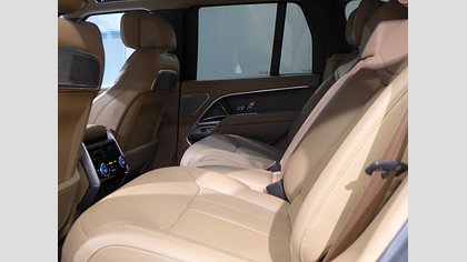Range Rover 38