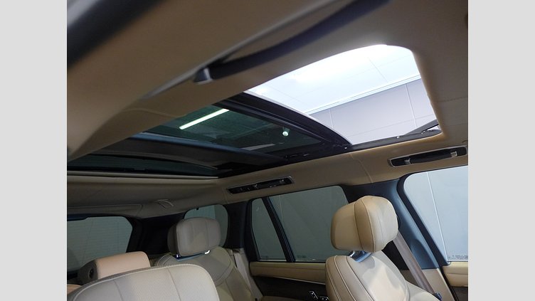 2024 認定中古車 Land Rover Range Rover バトゥミゴールド P530 AWD（AT） スタンダードホイールベース Autobiography