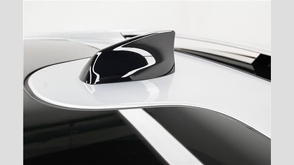 I-Pace 12