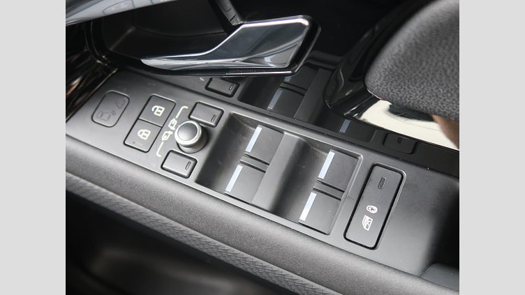 2021 認定中古車 Land Rover Range Rover Evoque サントリーニブラック D200 AWD（オートマチック）MHEV R-DYNAMIC S