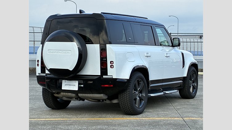 2023 認定中古車 Land Rover Defender 110 フジホワイト D300 AWD（AT） X-DYNAMIC HSE