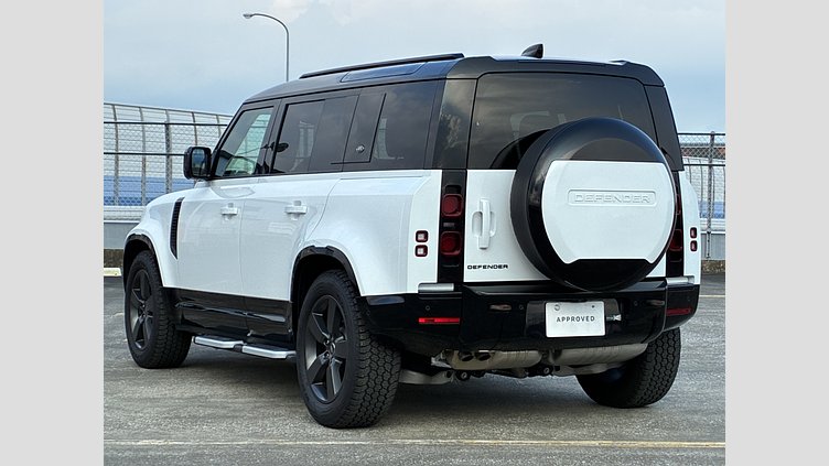 2023 認定中古車 Land Rover Defender 110 フジホワイト D300 AWD（AT） X-DYNAMIC HSE