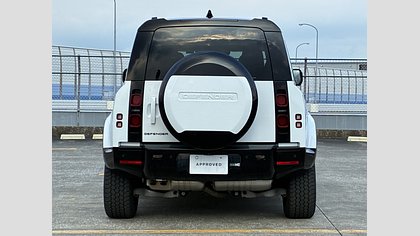 Defender 110 9