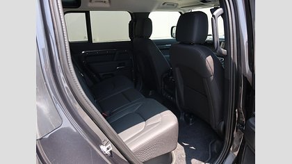 Defender 110 3