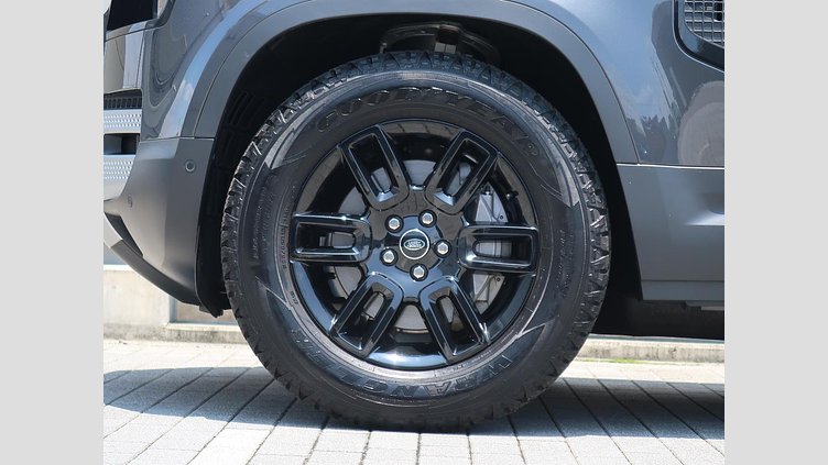 2025 認定中古車 Land Rover Defender 110 カルパチアングレイ D350 ディーゼルマイルドハイブリッド S