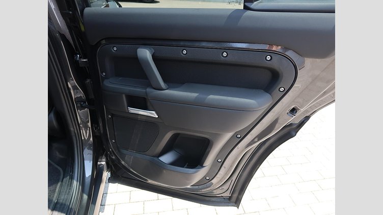 2025 認定中古車 Land Rover Defender 110 カルパチアングレイ D350 ディーゼルマイルドハイブリッド S
