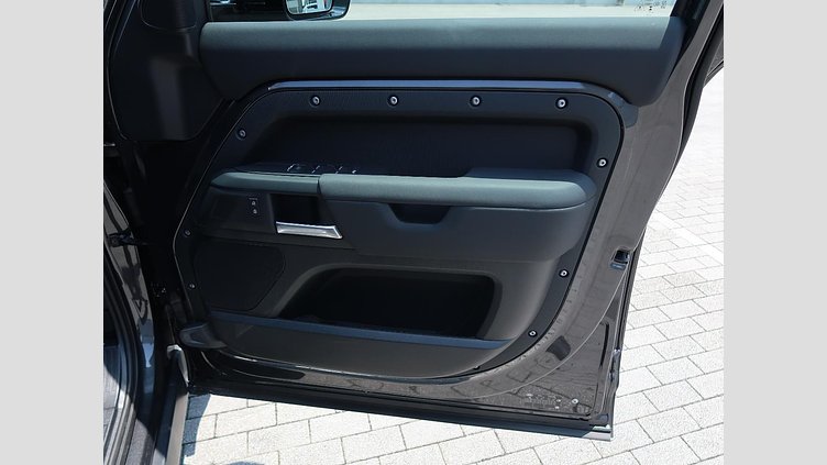 2025 認定中古車 Land Rover Defender 110 カルパチアングレイ D350 ディーゼルマイルドハイブリッド S