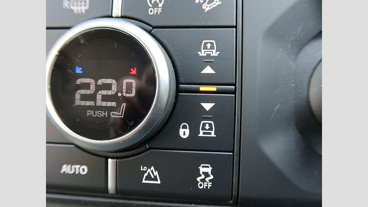 2025 認定中古車 Land Rover Defender 110 カルパチアングレイ D350 ディーゼルマイルドハイブリッド S