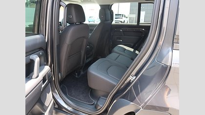 Defender 110 64