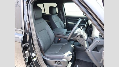 Defender 110 37
