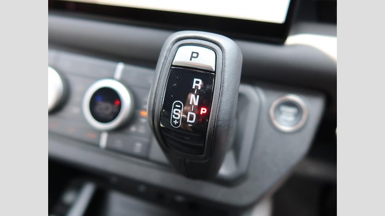 2023 認定中古車 Land Rover Defender 110 サントリーニブラック D300 AWD（AT） X