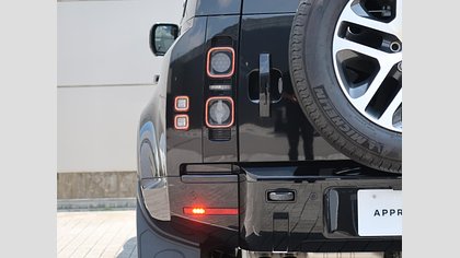 Defender 110 69