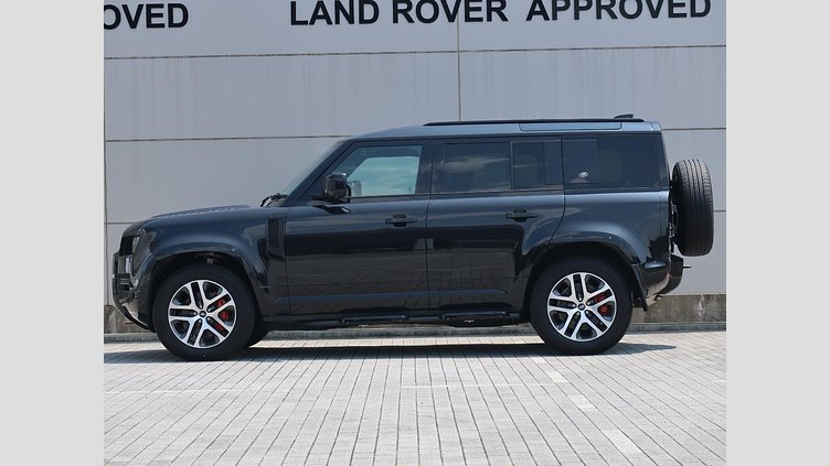 2023 認定中古車 Land Rover Defender 110 サントリーニブラック D300 AWD（AT） X
