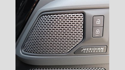 Defender 110 8