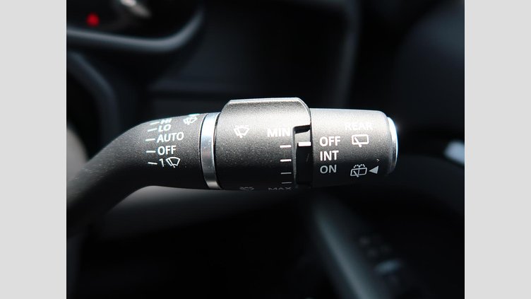 2023 認定中古車 Land Rover Defender 110 サントリーニブラック D300 AWD（AT） X