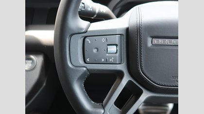 Defender 110 14