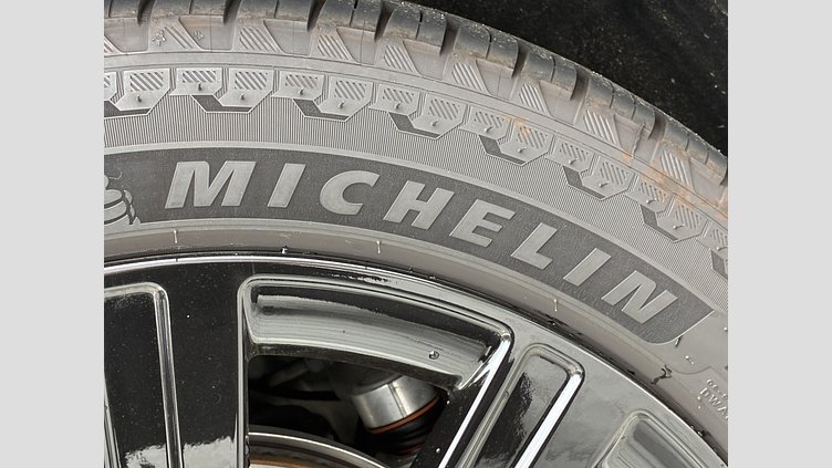 2024 認定中古車 Land Rover Range Rover サントリーニブラック D350 AWD MHEV（AT） スタンダードホイールベース HSE
