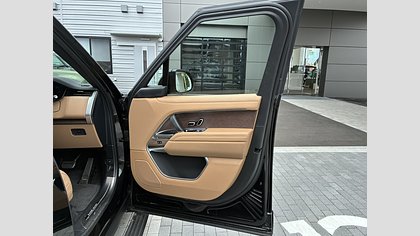 Range Rover 9