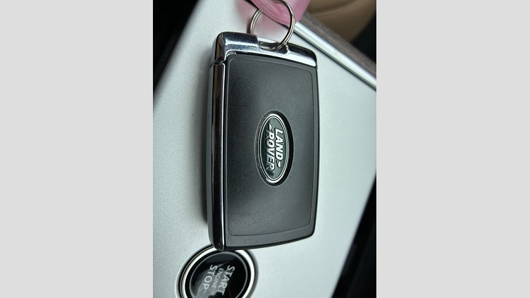 2024 認定中古車 Land Rover Range Rover サントリーニブラック D350 AWD MHEV（AT） スタンダードホイールベース HSE