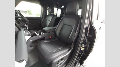Defender 110 2