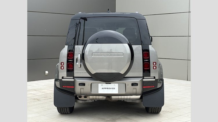 2023 認定中古車 Land Rover Defender 110 シリコンシルバー D300 AWD（AT） X-DYNAMIC HSE