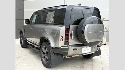 Defender 110 1