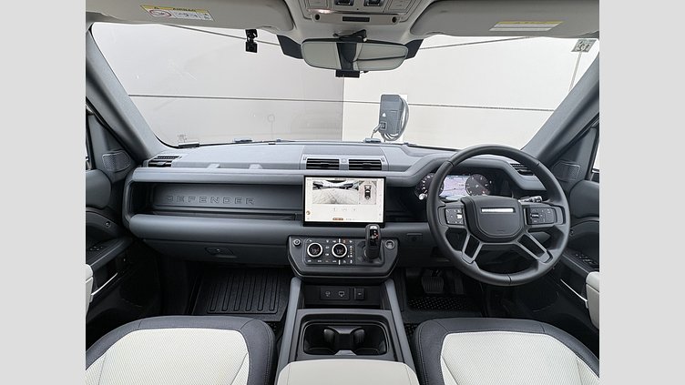 2023 認定中古車 Land Rover Defender 110 シリコンシルバー D300 AWD（AT） X-DYNAMIC HSE