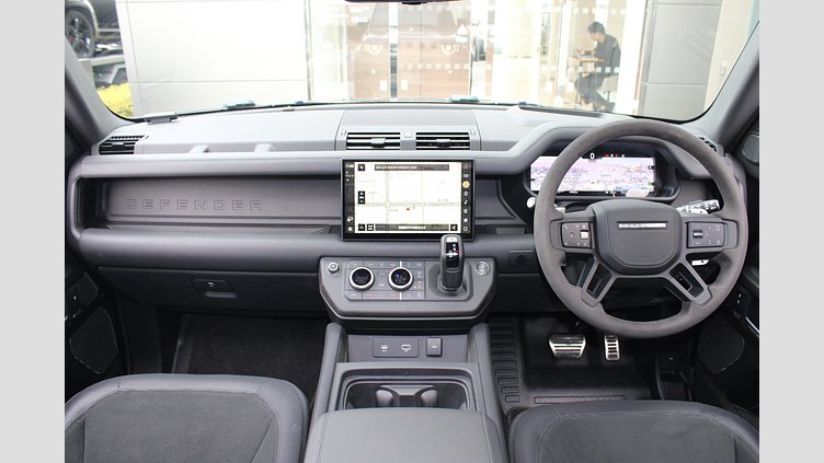 2023 認定中古車 Land Rover Defender 110 カルパチアングレイ P525 AWD (AT) V8