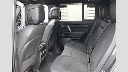 Defender 110 8